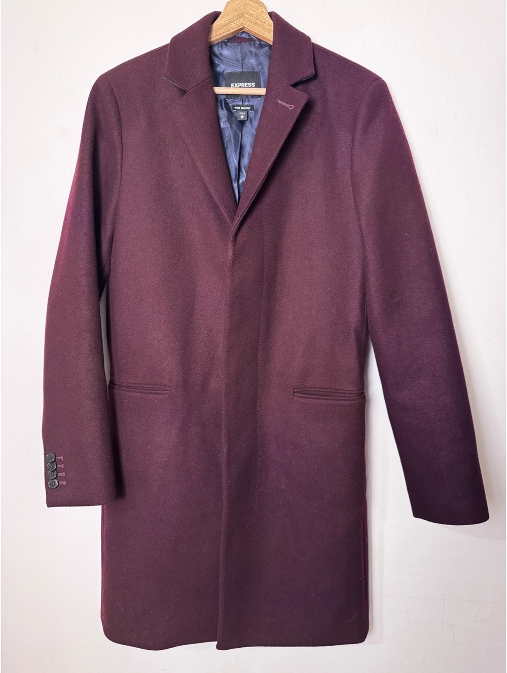 Burgundy Express water resistant coat men's size XS